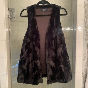 Tart Collections Black Faux Fur Vest